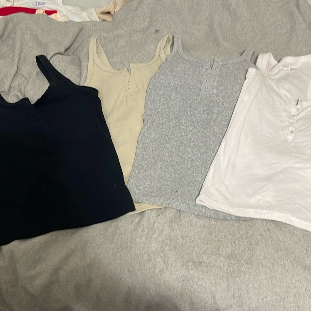 4 aerie tank tops